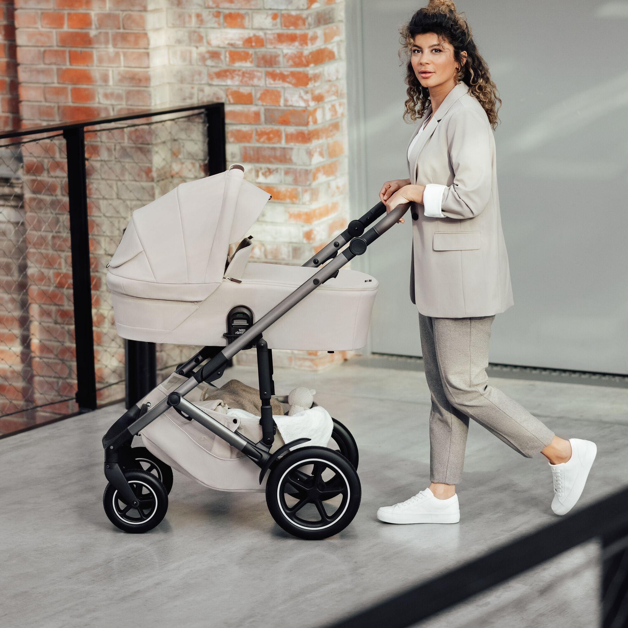 B AGILE DOUBLE Double Pushchair Britax Romer